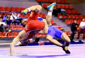 Армянские борцы вольного стиля не завоевали медали на молодежном чемпионате мира