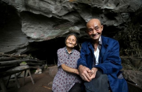 Չինաստանից տարեց զույգը արդեն 50 տարուց ավելի է` ապրում է քարանձավում (լուսանկարներ)