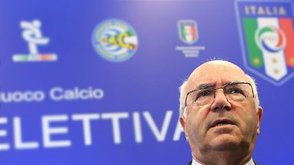 Чемпионат Италии по футболу может сократиться до 18 команд