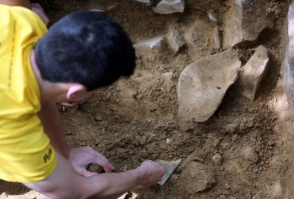 На юге Японии найден древнейший в мире рыболовный крючок