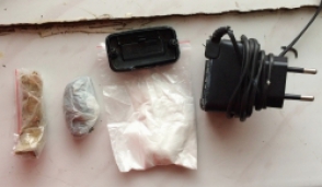 Փոշիացված զանգված է հայտնաբերվել «Նուբարաշեն» ՔԿ-ի անվտանգության աշխատակցի մոտ