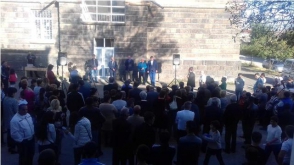 В Гюмри прошла очередная дворовая встреча представителей партии «Консолидация» с избирателями (видео, фото)