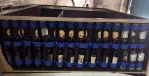 Դատապարտյալին առաքված պահարանում հայտնաբերվել են մի քանի տասնյակ շշերով ալկոհոլային խմիչքներ