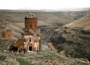 Իրարանցում Թուրքիայում. Անի այցելած թուրք ուսանողները «Բարով եք եկել Հայաստան» հաղորդագրությունն են ստացել (տեսանյութ)