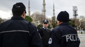 Власти Турции отстранили от работы почти 13 тысяч полицейских
