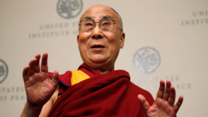 Далай-лама назвал возможным избрание женщины духовным лидером Тибета