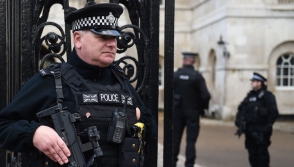Британская полиция арестовала мужчину за изнасилование в здании парламента