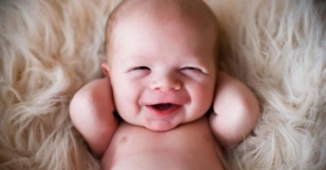 Ученые показали, как новорожденные видят родителей (видео)
