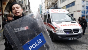 Три человека ранены при взрыве посылки в Стамбуле
