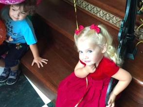 Պուգաչովան «Instagram»–ում նոր տեսանյութ է հրապարակել իր 3-ամյա դստեր մասնակցությամբ