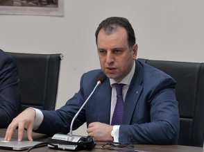 Виген Саркисян: «Возобновление вооруженного конфликта с Азербайджаном возможно»
