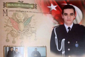 Эрдоган наградил убийцу посла за два дня до покушения (фото)