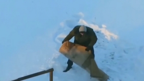 Житель Минска «жестоко избил» ковер