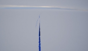 В Антарктиде из-за глобального потепления появилась гигантская трещина