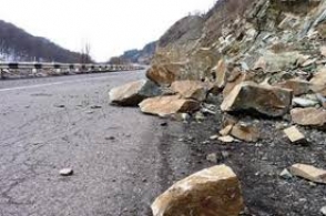 Քարաթափում է տեղի ունեցել Եղեգնաձոր-Մարտունի ավտոճանապարհին