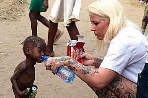 Երկար ժամանակ քաղցած փոքրիկի կերպարանափոխված լուսանկարը հուզել է ամբողջ համացանցը (լուսանկարներ)