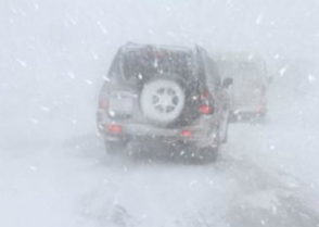 Մի շարք ավտոճանապարհների ձյուն է տեղում