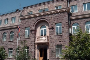 ЦИК Армении зарегистрировала списки участвующих в парламентских выборах сил