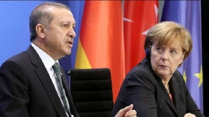 Меркель раскритиковала власти Турции