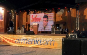 Է՛հ, փոխեք սահմանումը ու ՀՀԿ վաստակավոր արտիստի կոչում շնորհեք