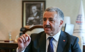 Թուրքիայի կապի և տրանսպորտի նախարարը փակ սահմանի համար մեղադրել է Հայաստանին