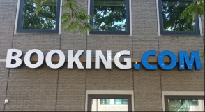 Суд приостановил работу сервиса «Booking.com» в Турции‍