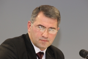 Արմեն Մարտիրոսյան.