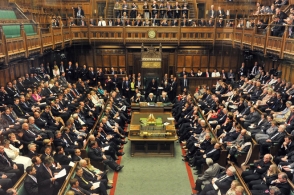 Парламент Британии распущен перед досрочными выборами (видео)