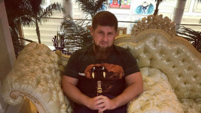 Кадыров травмировал ногу, играя в футбол (фото)