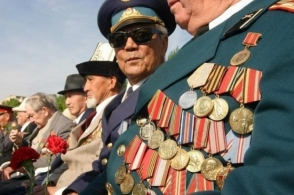 В Астане ветераны войны получили по $1,5 тысячи в честь Дня Победы