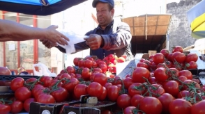 Ирак приостановил закупки томатов из Турции