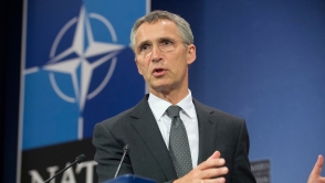 Столтенберг поддержал контакты НАТО и России на высоком уровне