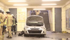 В Берлине съехавший на станцию метро автомобиль сбил 6 человек (видео)
