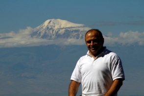 Եթե մեդալի արժանի այսքան մարդ ունենք, տեսնես՝ ինչի՞ է Հայաստանի վիճակն այսպես