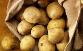 Казахстан отправил обратно ввезенный из Азербайджана картофель