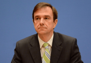 Մարտին Շեֆեր.