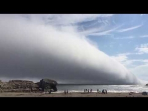 Կալիֆորնիայի լողափերից մեկում հսկայական ամպ է գոյացել