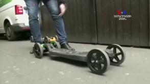Скейтборд на аккумуляторе может облегчить проблему с транспортом