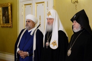 Մոսկվայում հանդիպել են ՀՀ, Ադրբեջանի և Ռուսաստանի հոգևոր առաջնորդները