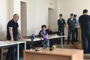 Состоялось судебное заседание по делу Самвела Бабаяна: Маилян отказался отвечать на вопросы адвокатов подсудимых и от дачи показаний