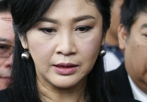 Экс-премьер Таиланда приговорена к 5 годам (видео)