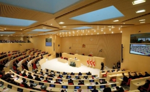 Վրաստանի խորհրդարանը հաղթահարեց նախագահի վետոն և հաստատեց նոր Սահմանադրությունը