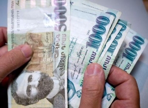 Ժողովրդի մի մասն էլ բարոյական իրավունք է վերապահում 5 տարին մեկ իր առևտուրն անել նույն իշխանությունների հետ