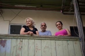 Հայ-ադրբեջանական ընտանիքներ. ինչպես են խառնածին ամուսնություններով զույգերն ապրում այսօր (ֆոտոշարք)