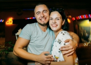 Ռուսաստանում խանդոտ ամուսինը կացնով կտրել է իր կնոջ ձեռքերը