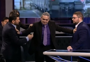 Թուրք լրագրողը ռուսական ալիքում ծեծկռտուք է հրահրել. հայը թույլ չի տվել (տեսանյութ)