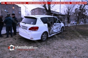 Երևանում բախվել են 52-ամյա վարորդի Toyota-ն և 22-ամյա վարորդի Nissan-ը. կան վիրավորներ