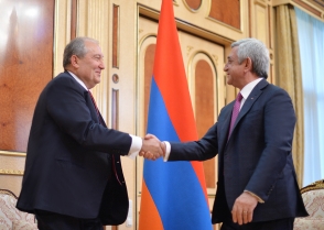 Կայացրել է որոշումը․ Սերժ Սարգսյանը հանդիպել է Արմեն Սարգսյանի հետ (տեսանյութ)