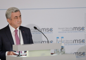 Սերժ Սարգսյանն աշխատանքից ազատել է իր խորհրդականներին