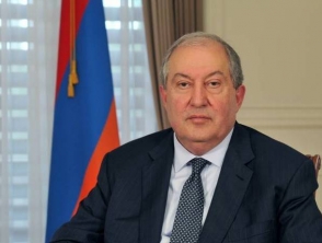 Президент Армении подписал указы об увольнении ряда министров